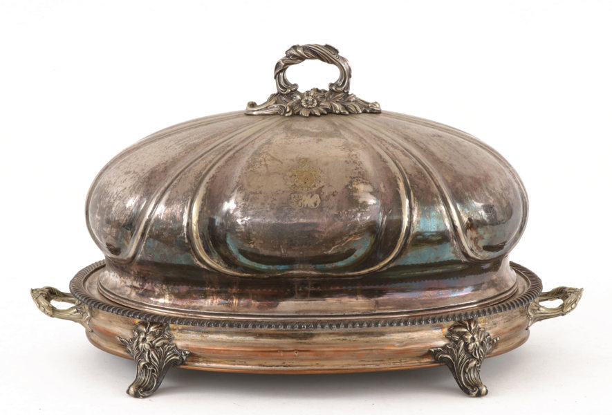 Stekhuv med underfat, 1800-tal