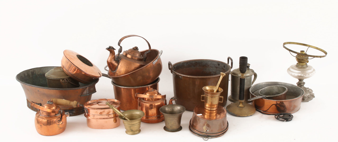 Parti metallföremål