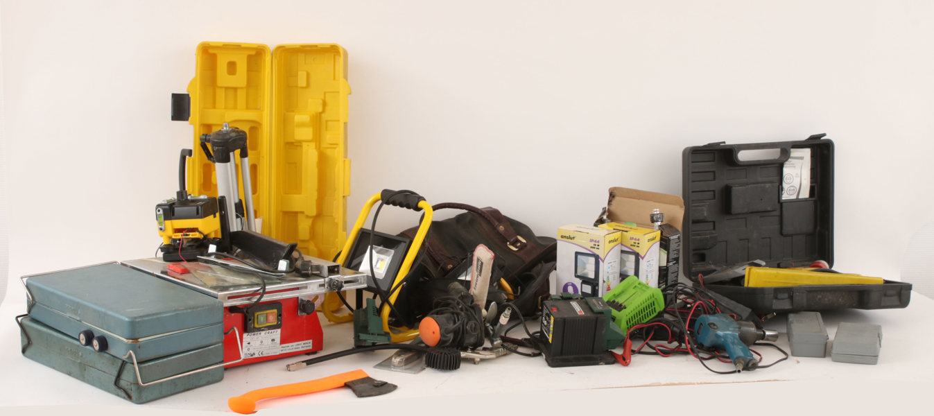 Parti verktyg och maskiner