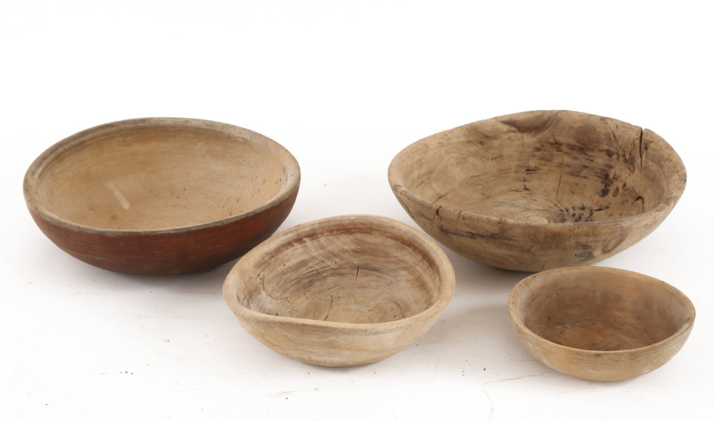 Svarvskålar 4st, allmoge, 1800-tal