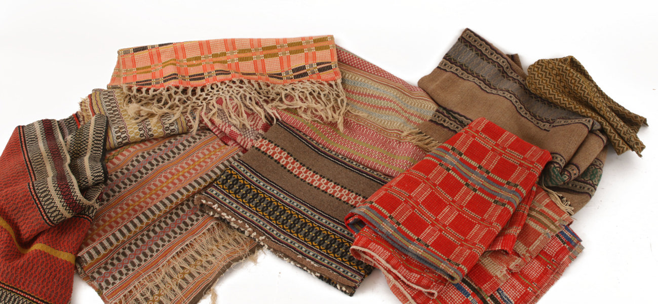 Allmogetextil 10 delar, bl.a. 1800-tal