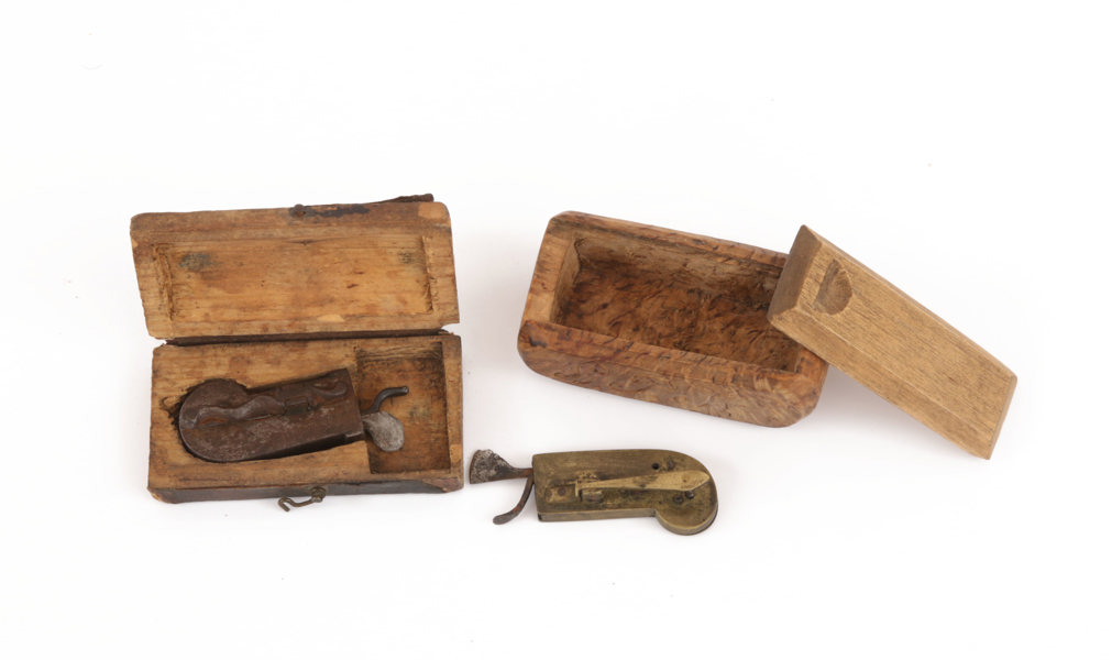 Åderlåtare 2st, 1800-tal