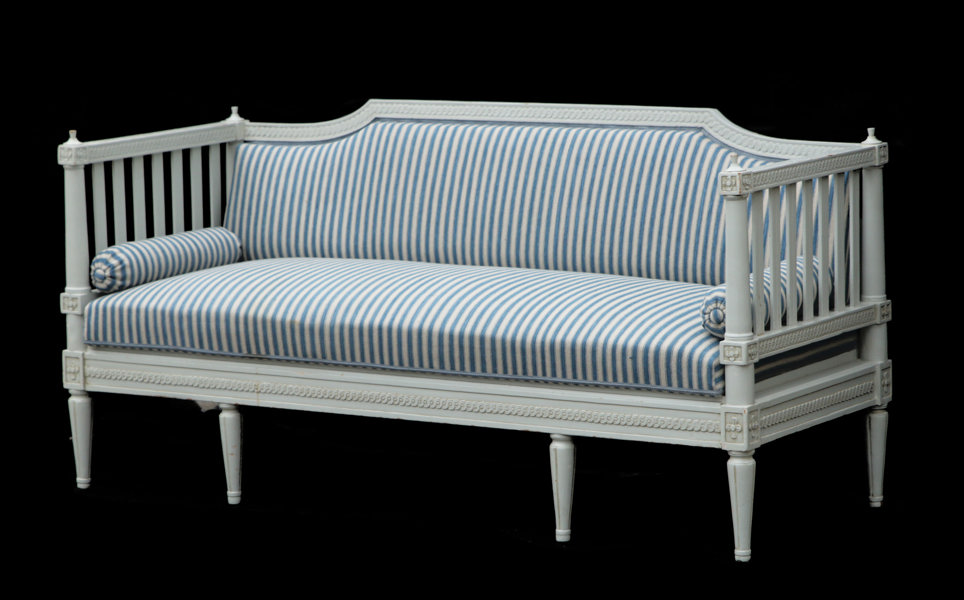 Soffa, gustaviansk stil, omkring år 1900