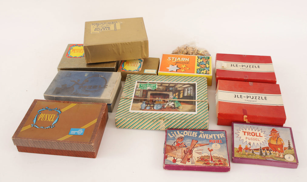 Parti äldre pussel, bl.a. JLE