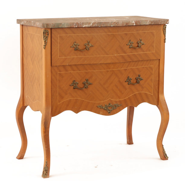 Byrå, Louis XVI stil, 1900-tal