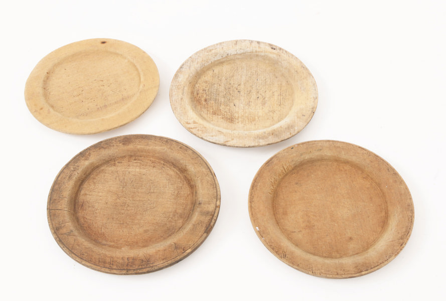 Tallrikar 4st, allmoge, 1800-tal