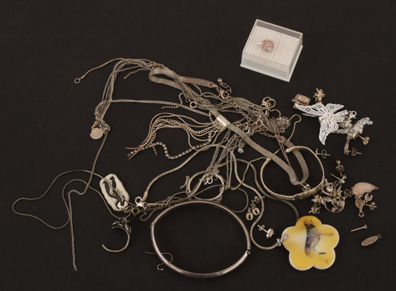 Parti smycken, mestadels silver