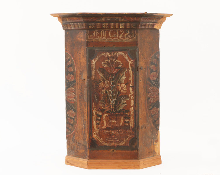 Vägghörnskåp, allmoge, Dalarna, daterat 1781