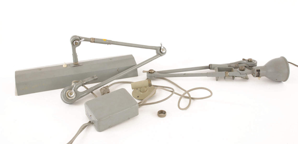 Industrilampor 2st, Pefege