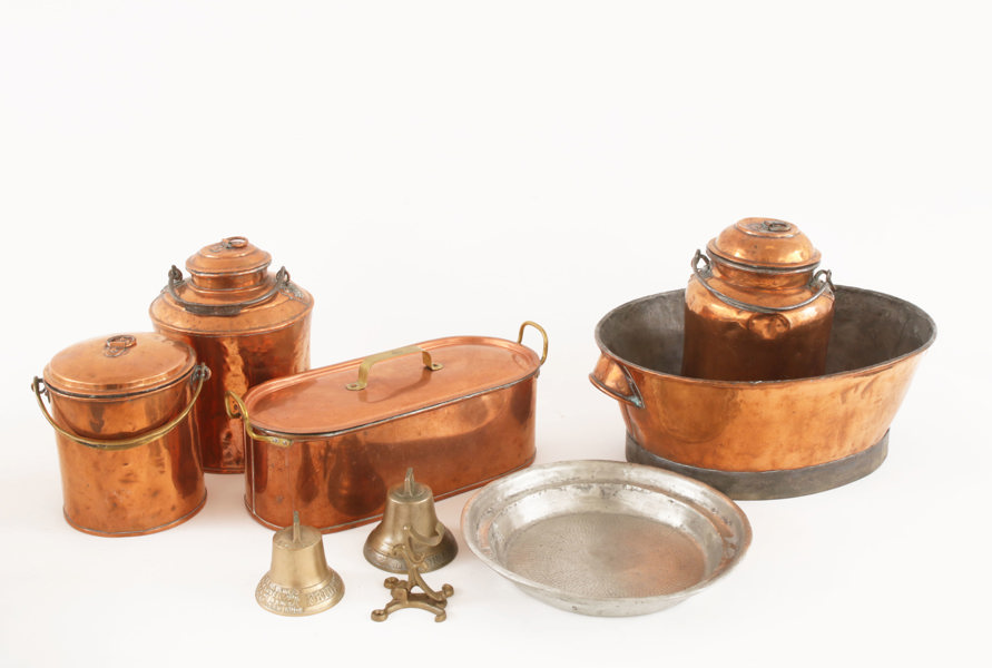 Parti metallföremål