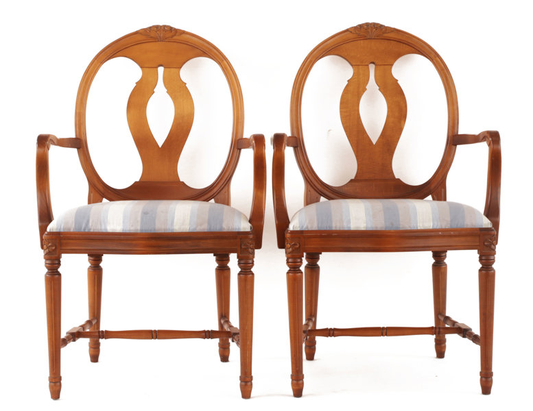 Karmstolar ett par, gustaviansk stil, 1900-talets andra hälft