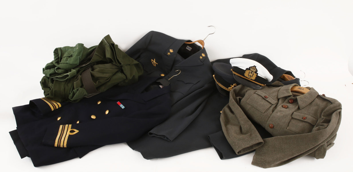 Parti militära kläder