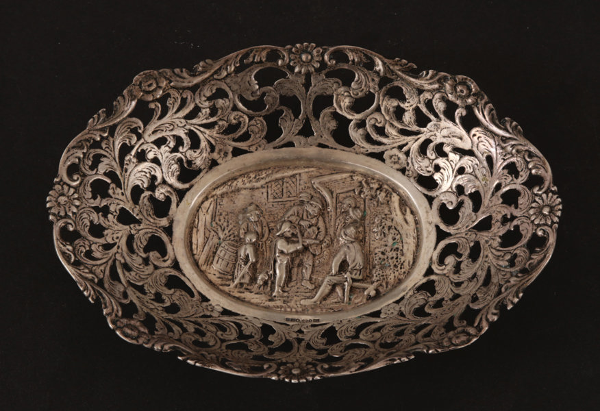 Dekorationsfat i silver, barockstil, 1953