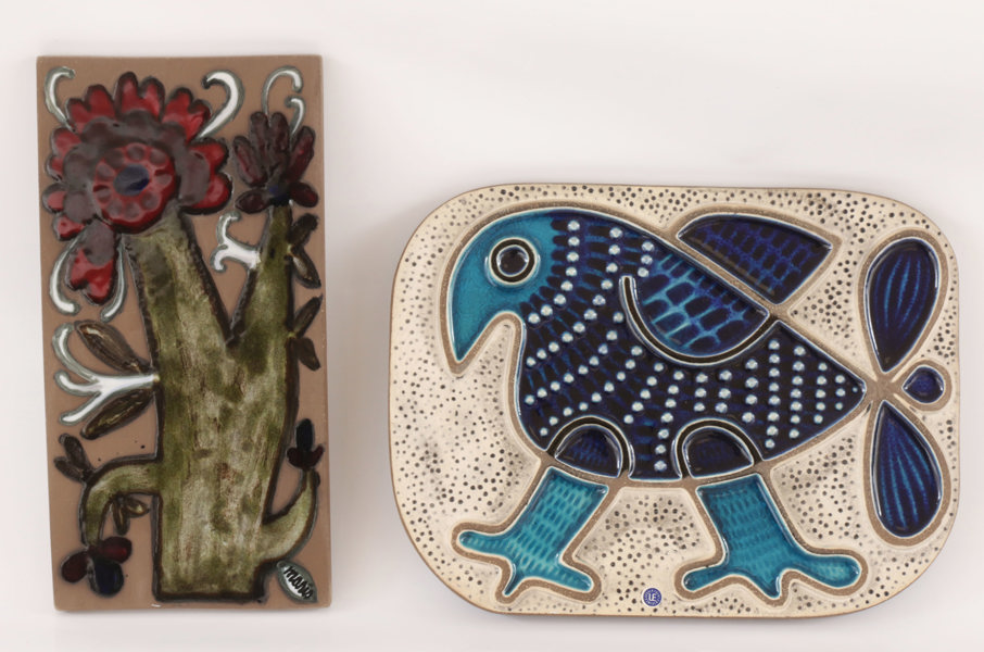 Väggplaketter 2st, Mari Simmulson för Upsala Ekeby