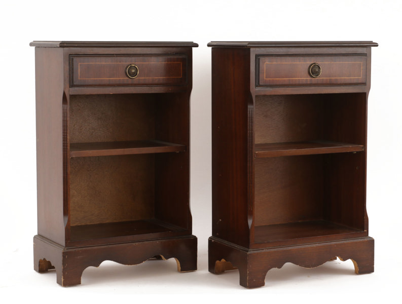 Nattduksbord ett par, 1900-talets andra hälft