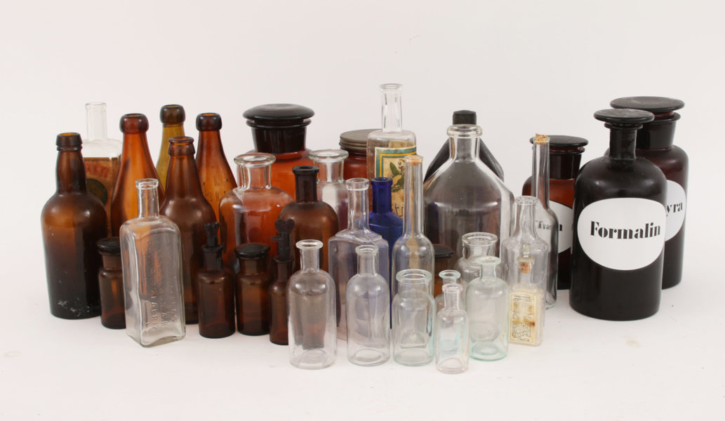 Parti apoteksflaskor