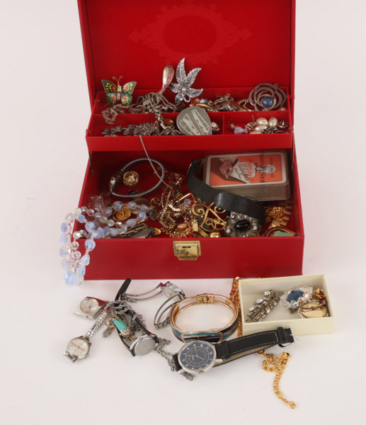 Parti smycken, bl.a. silver