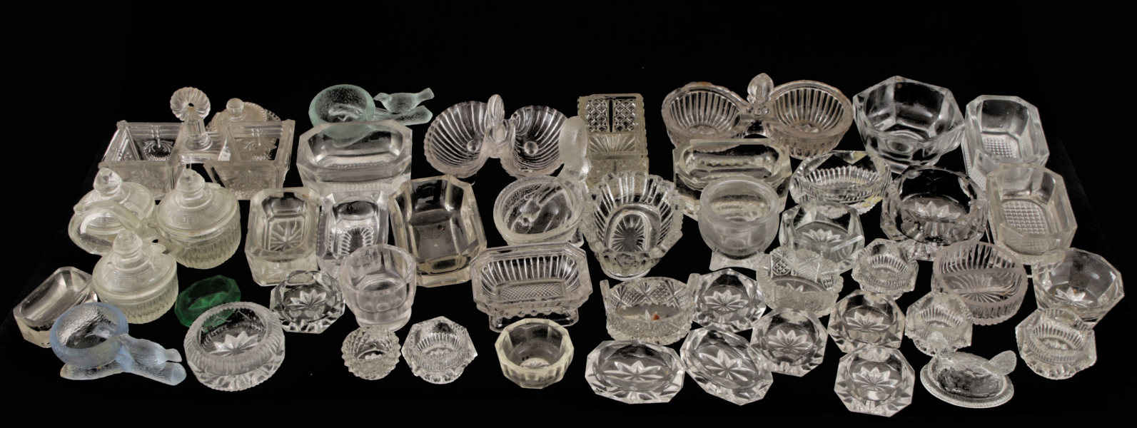 Stort parti saltkar, bl.a. 1800-tal