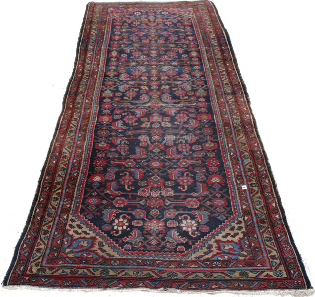 Handknuten matta, orientalisk