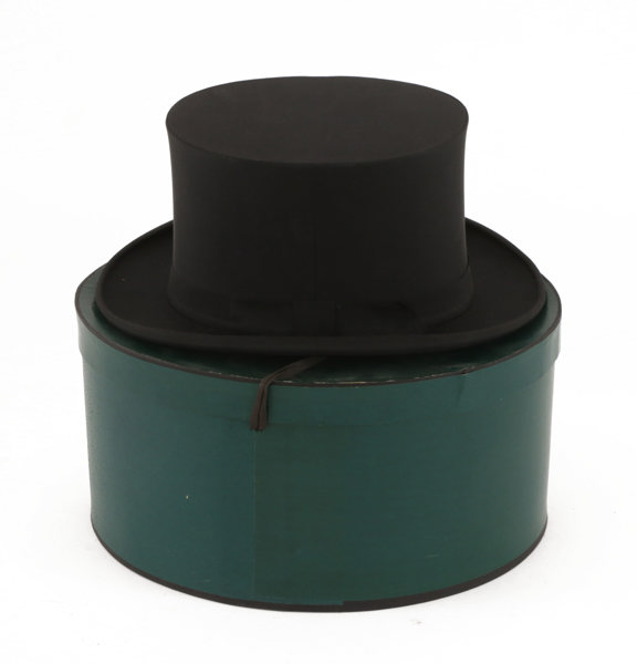 Stormhatt, Nordiska Kompaniet, 1900-talets första hälft