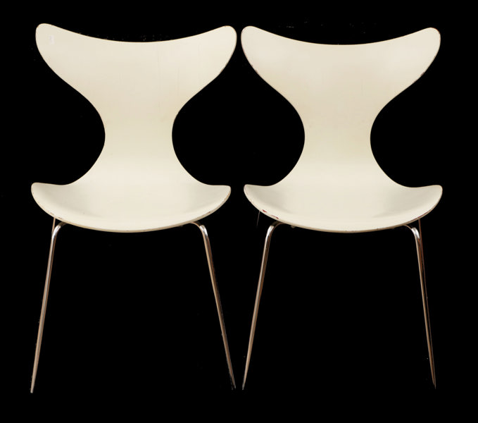 Stolar ett par, "Liljan/Måsen", Arne Jacobsen för Fritz Hansen, 1976