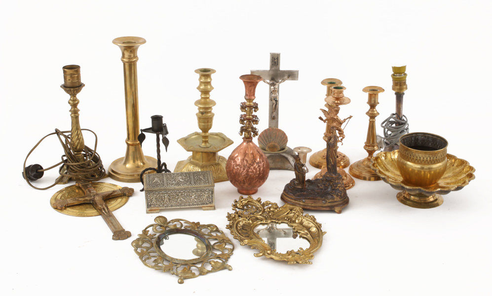 Parti metallföremål