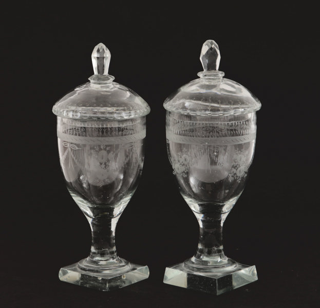 Lockpokaler ett par, sengustavianska, 1800-talets början