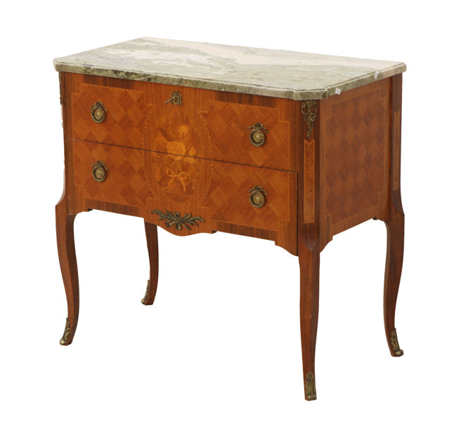 Byrå, gustaviansk stil, 1900-tal