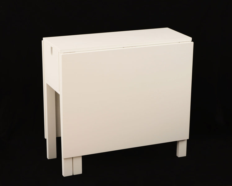 Slagbord, "Wing", Sara Szyber för Design House, Stockholm