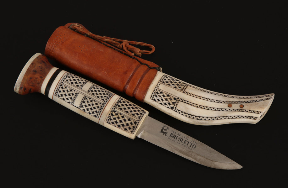 Kniv med slida, samearbete