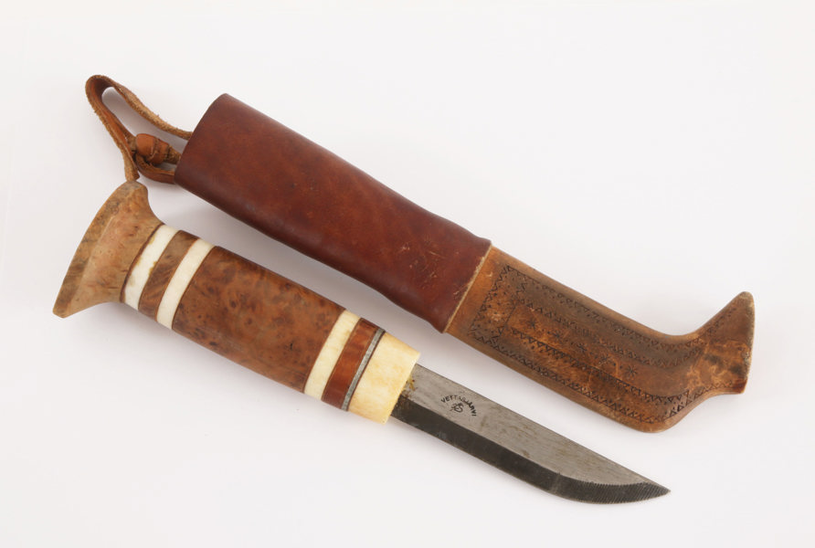 Kniv med slida, samearbete