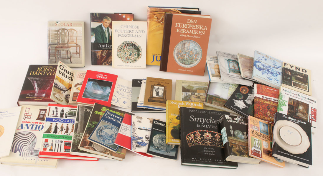 Parti antikvitetetsböcker, m.m. 