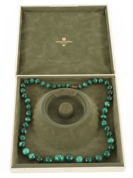 Halsband av malakit