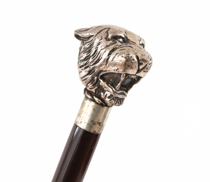 Spatserkäpp med handtag i silver, Italien, 1900-tal