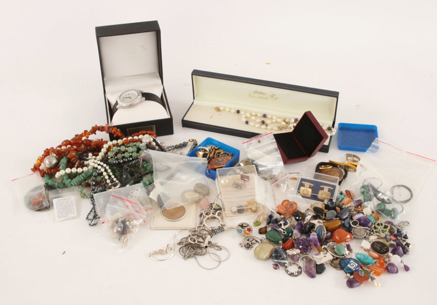 Parti smycken, bl.a. silver