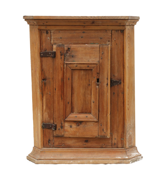 Vägghörnskåp, allmoge, 1700-tal