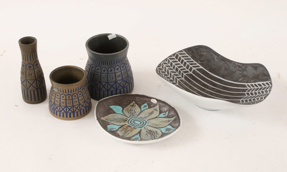 Keramik 5 delar, Mari Simmulsson för Upsala Ekeby