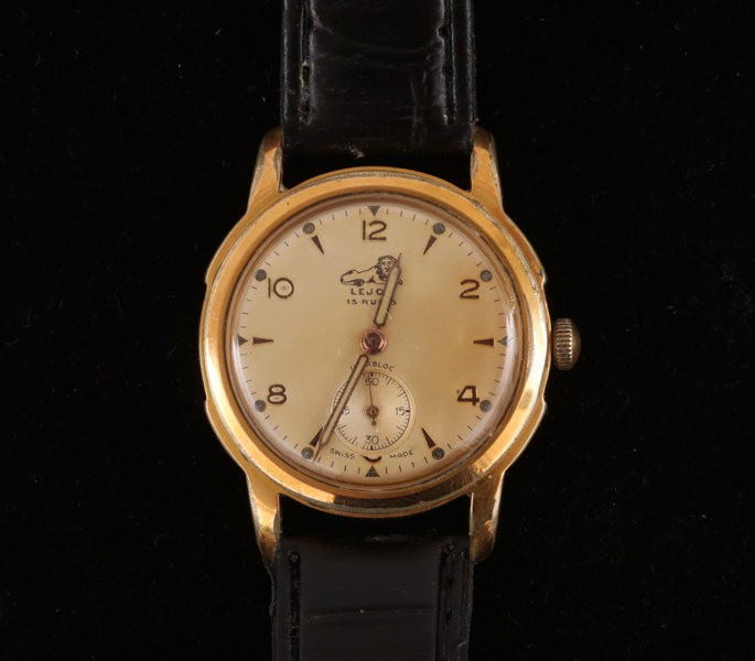 Herrarmbandsur, Lejon