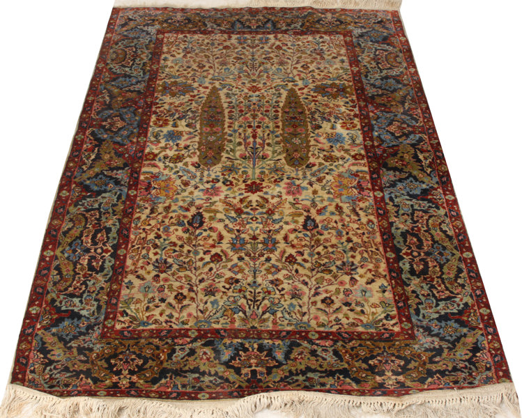 Handknuten matta, orientalisk