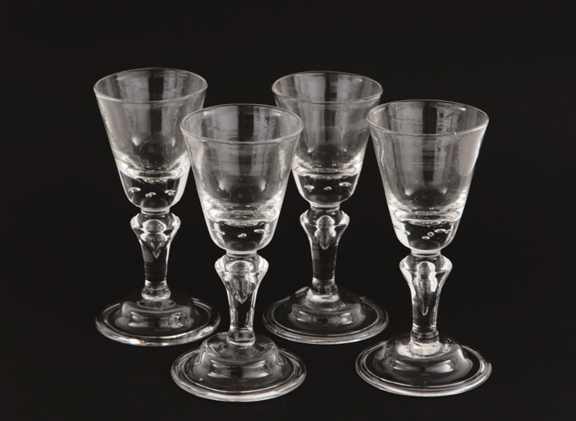 Vinglas 4st, efter antika förlagor