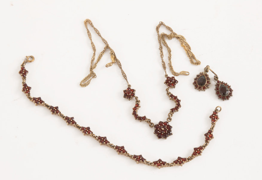 Granatsmycken 4 delar, bl.a. silver