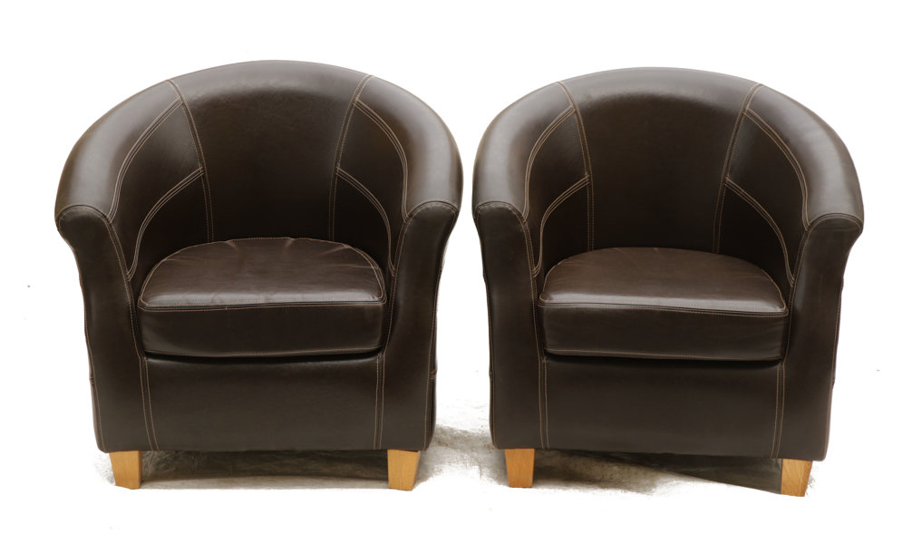 Fåtöljer ett par, 2000-tal