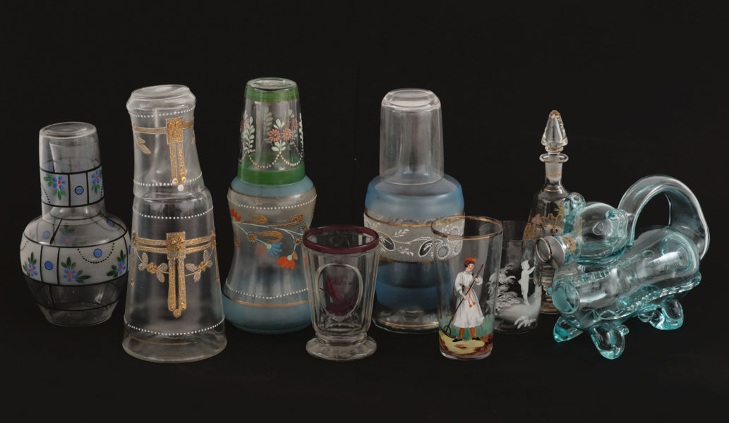 Glas 9 delar, mestadels omkring år 1900