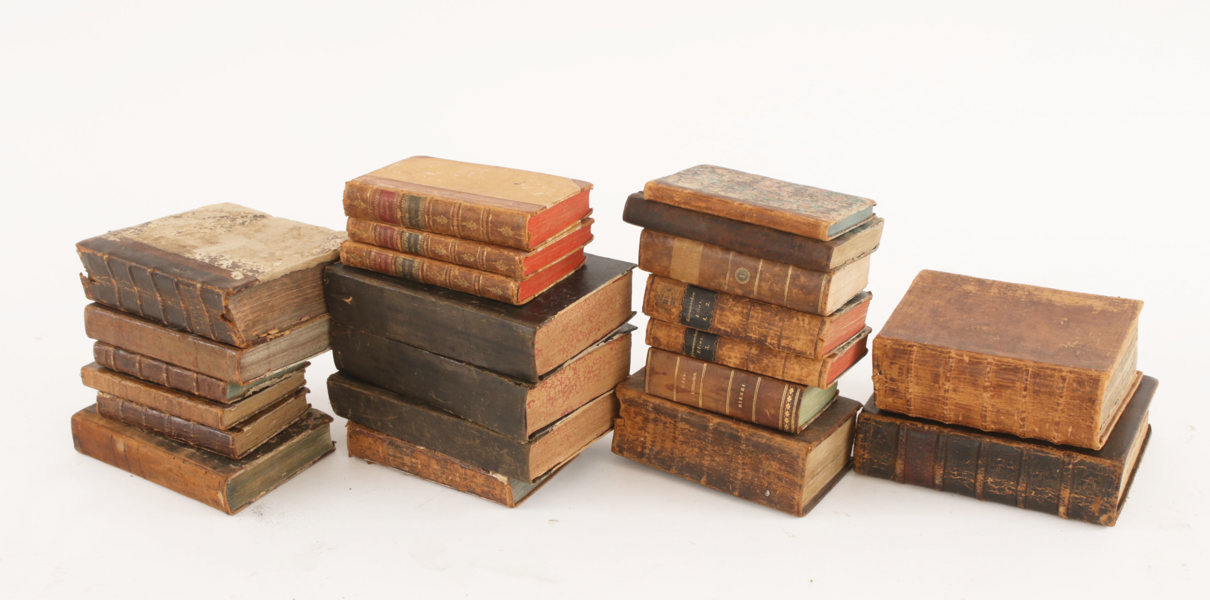 Parti antika böcker, 1700-tal samt 1800-tal