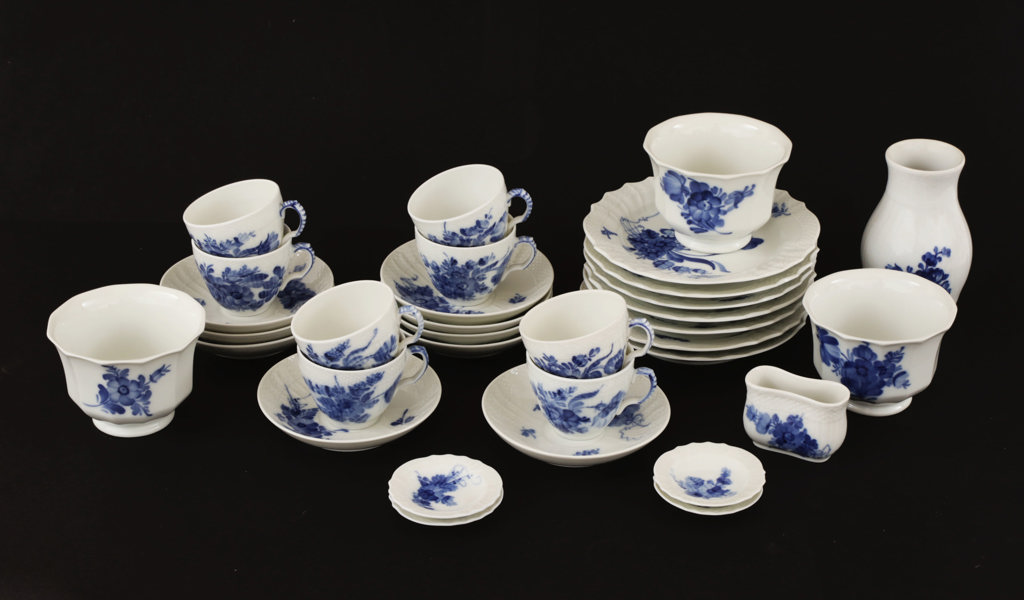 Servisdelar, "Blå blomster", Royal Copenhagen
