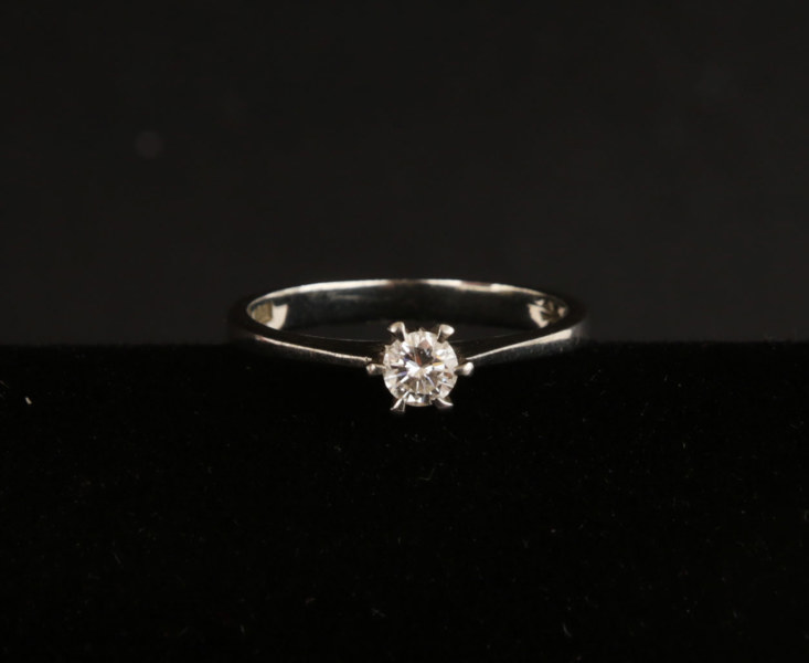Enstensring i 18k vitguld