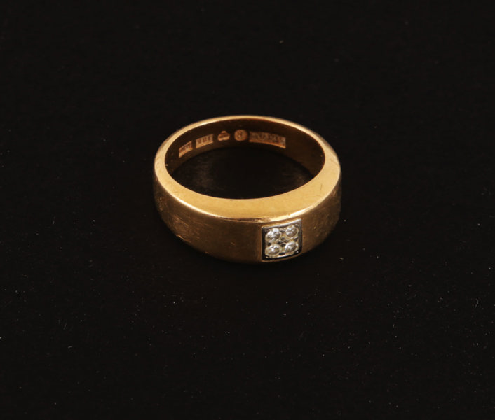 Ring i 18k