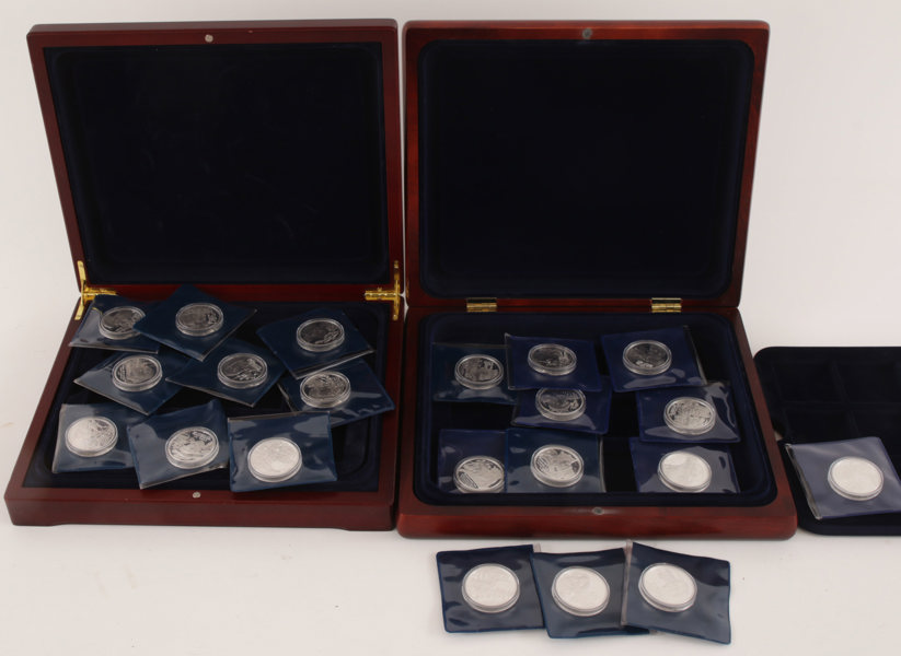 Medaljer i sterlingsilver 33st, "Kungariket Sverige"