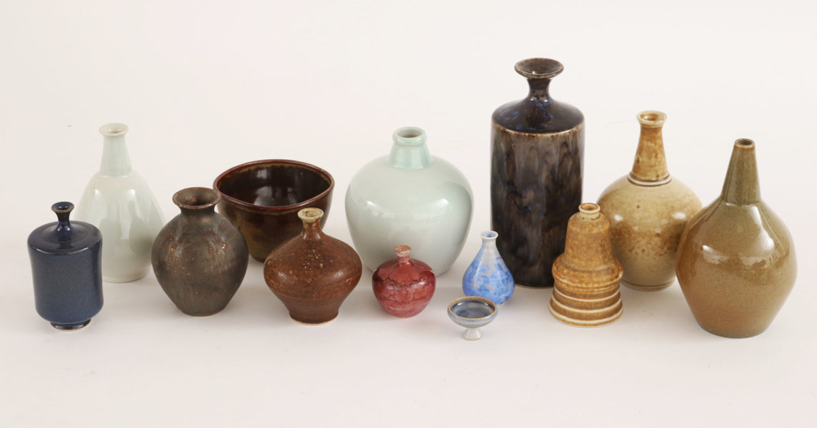 Miniatyrer i stengods 13st, mestadels Törngren, Falkenberg