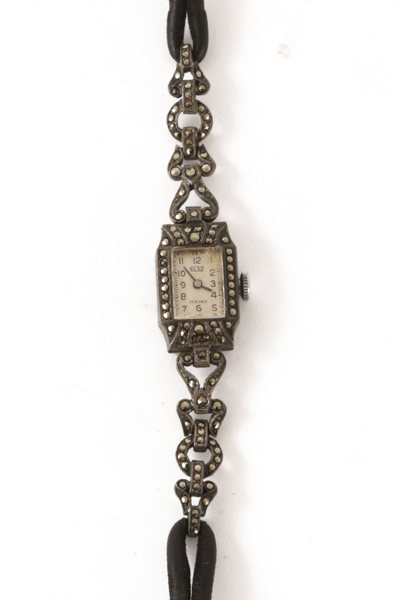 Damarmbandsur i sterlingsilver, 1900-talets första hälft